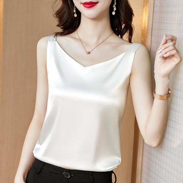 #PB Sleeveless Satin Silk Top - passionbarn.com