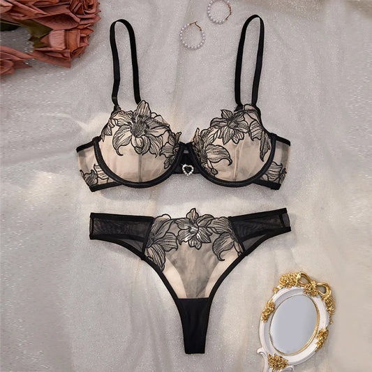 #PB Lingerie  Embroidery Set - passionbarn.com