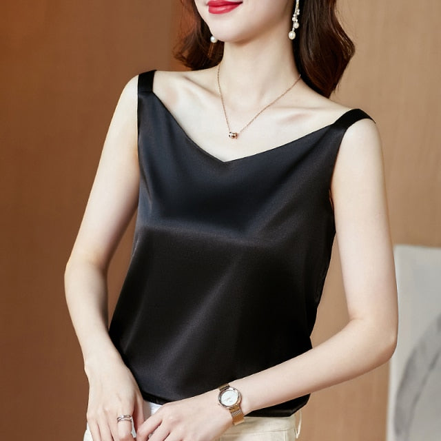 #PB Sleeveless Satin Silk Top - passionbarn.com