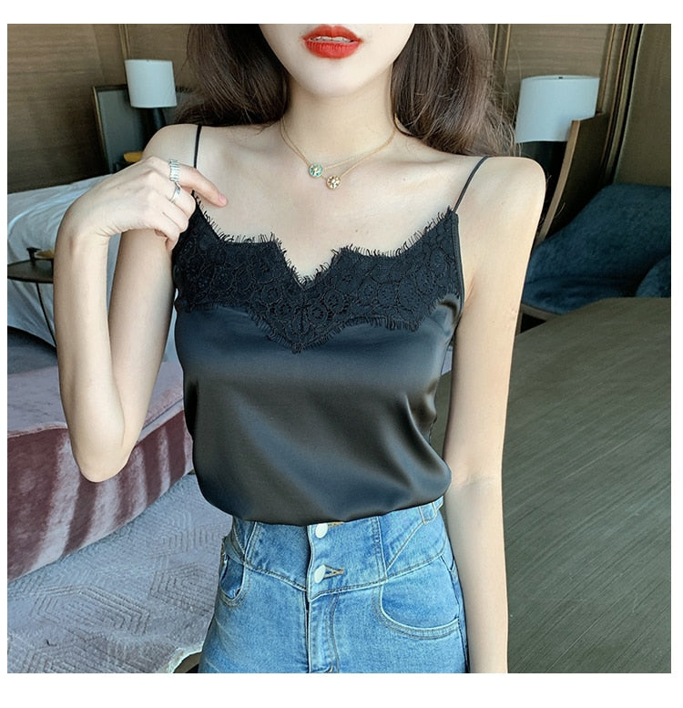 #PB V-Neck Sleeveless Crop Top - passionbarn.com